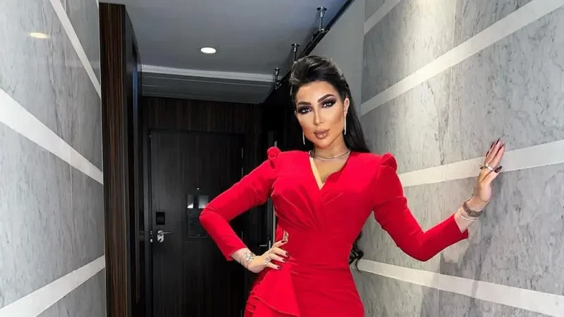 بالفيديو: دنيا بطمة تحتفل بفوز المنتخب المغربي بالهتاف والرقص