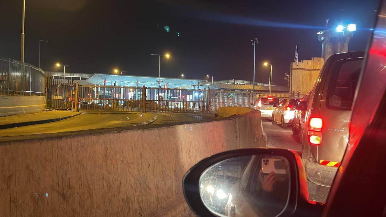 الإعلام العبري: عملية إطلاق نار تجاه حافلة إسرائيلية في جنين