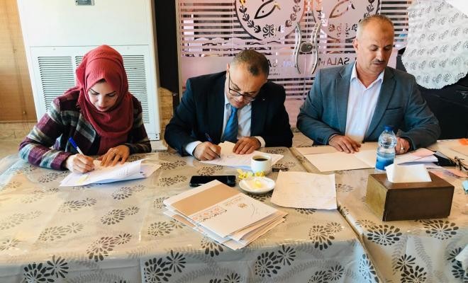 "الثقافة" توقع سبع اتفاقيات تمويل لمؤسسات وأفراد في قطاع غزة