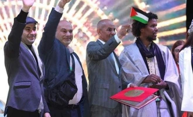 الكاتب محمود جودة يفوز بجائزة أفضل نص مسرحي بمهرجان في الجزائر