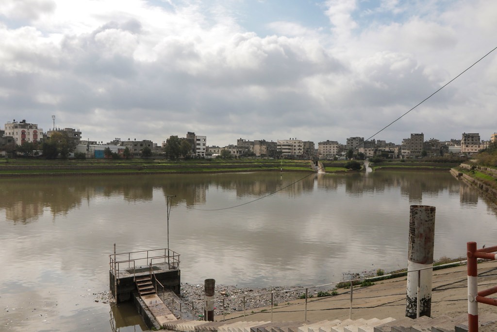 بلدية غزّة تكشف لـ"خبر" حقيقة ارتفاع منسوب المياه في برك تجميع الأمطار