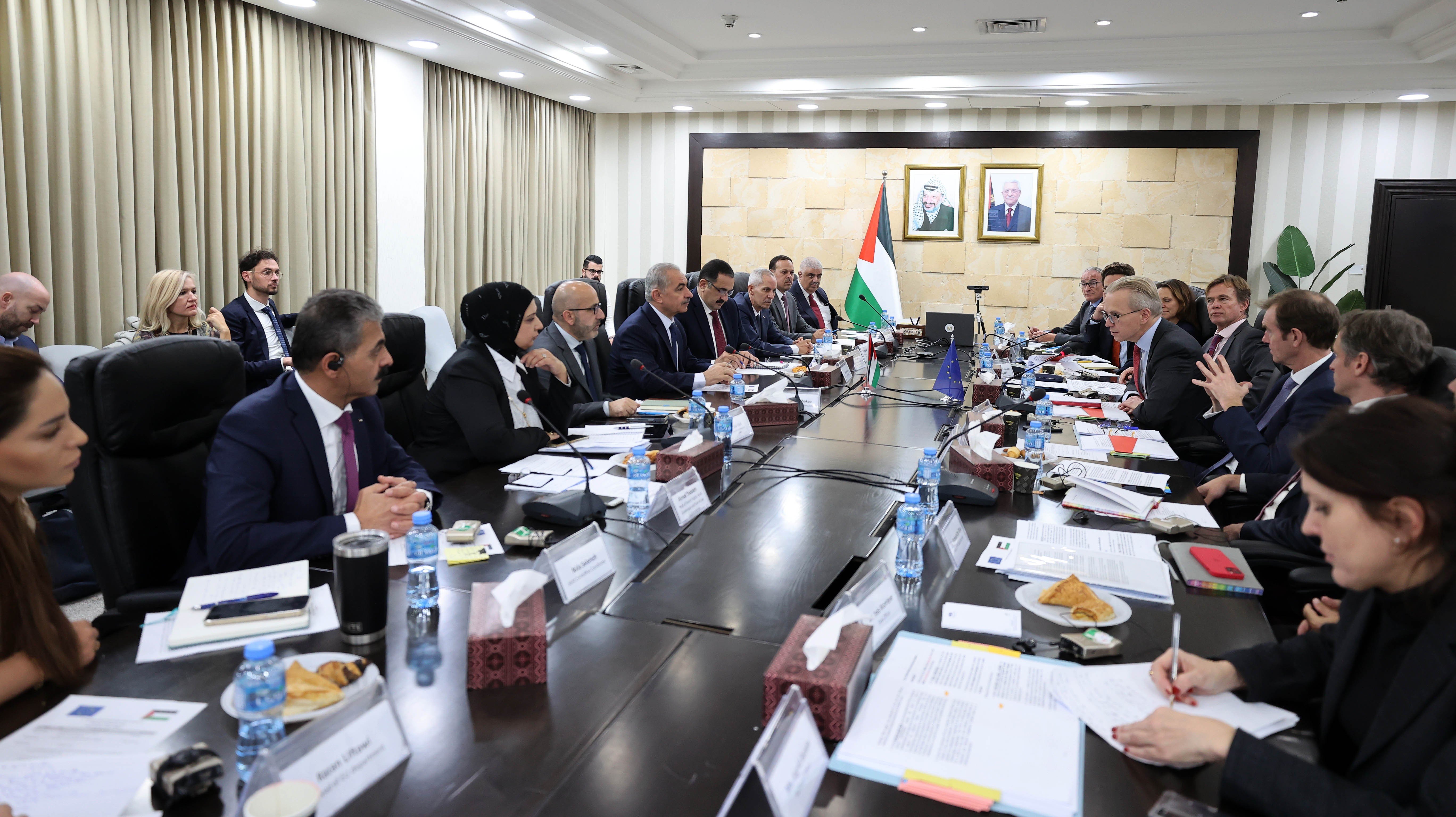 اشتية يفتتح أعمال اللجنة الأوروبية الفلسطينية المشتركة