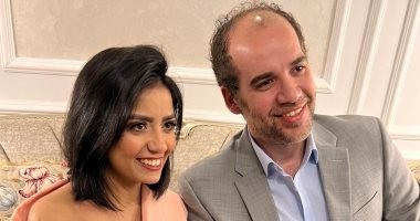 سهر الصايغ تحتفل بخطبتها على طبيب أسنان بحضور العائلة