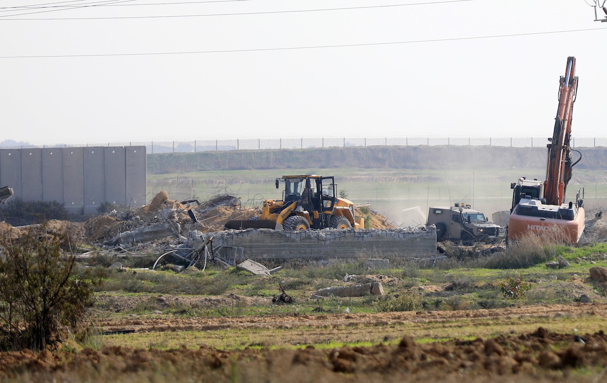 لاستكمال بناء الجدار الأمني