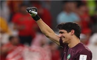 الكشف عن محاولات برشلونة لضم ياسين بونو