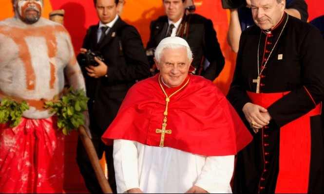 وفاة بابا الفاتيكان السابق بنديكتوس السادس عشر