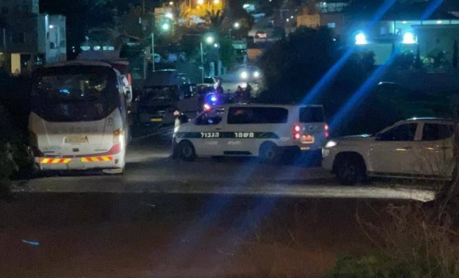 الاحتلال يعتدي على وفد "فتح" أثناء زيارته المُحرّر ماهر يونس