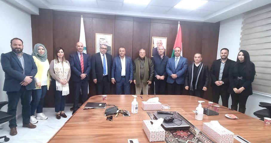توقيع اتفاقيات منح مالية لعدد من المؤسسات الفلسطينية في رام الله 