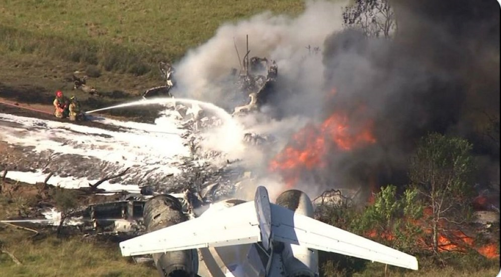 شاهد: وفاة 16 شخص جراء تحطم طائرة ركاب غرب نيبال 