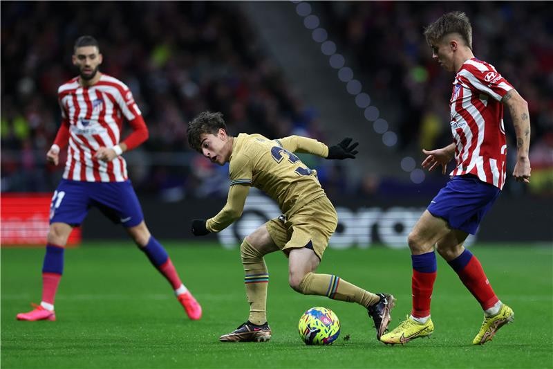 بالصور.. برشلونة ينفرد بصدارة الليجا على أنقاض أتلتيكو مدريد