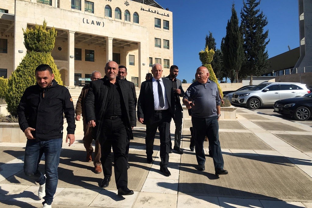 وزير الداخلية يزور الجامعة العربية الأمريكية في جنين