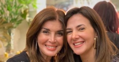 دنيا سمير غانم: ميرفت أمين زي مامتي وبتحبني جدا