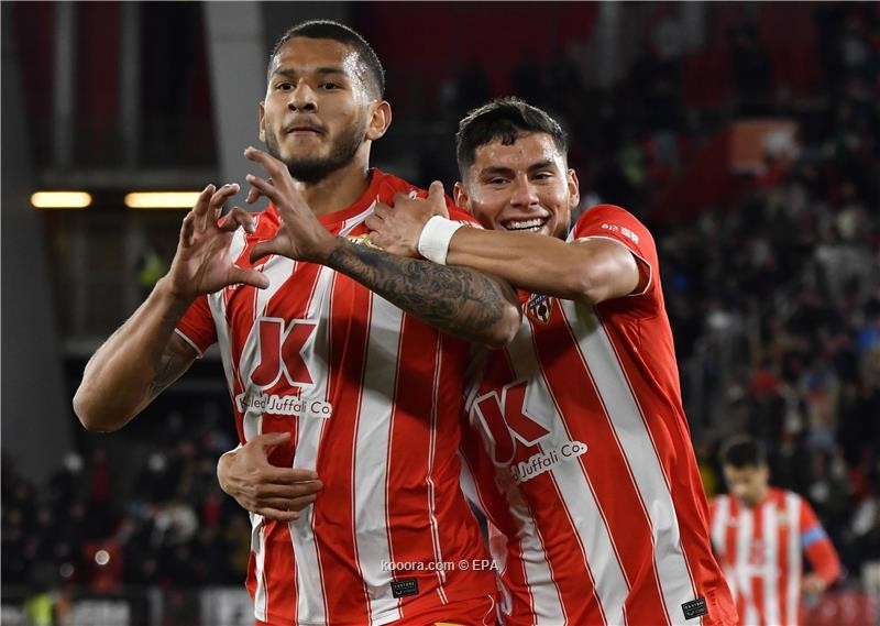 بالصور : ثلاث نقاط ثمينة لألميريا من إسبانيول بالليجا