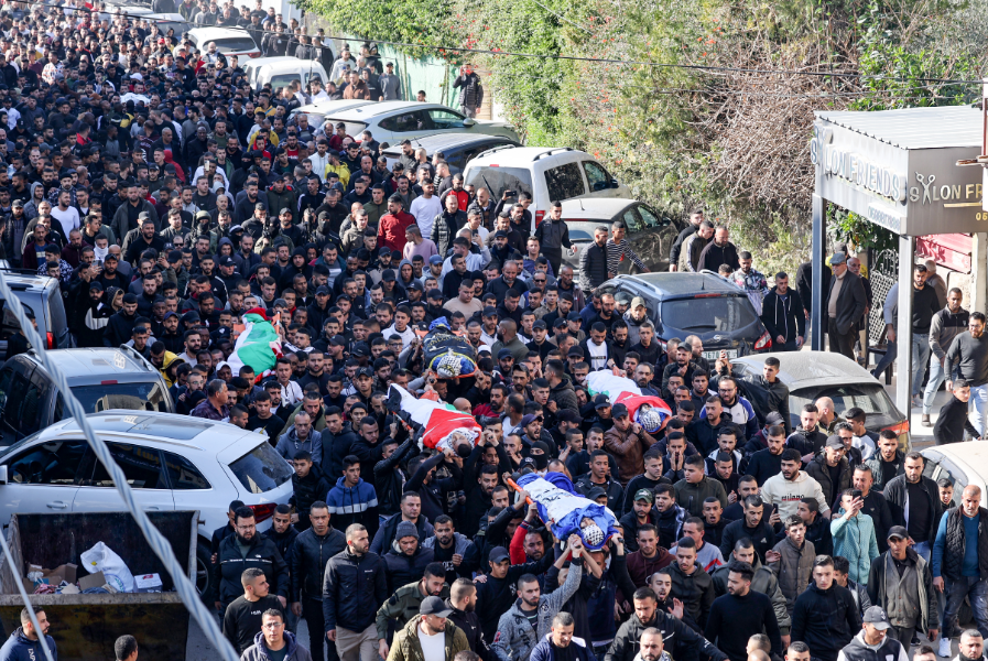 الاحتلال يُواصل احتجاز جثامين 12 أسيرًا من شهداء الحركة الأسيرة