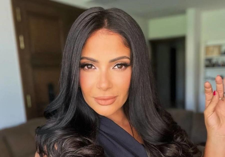 حملة قانونية لمنع عرض مسلسل منى زكي "تحت الوصاية"