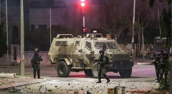 بالفيديو: آلية للاحتلال تدهس شابين عمدًا وتصيبهما بجروحٍ في جنين