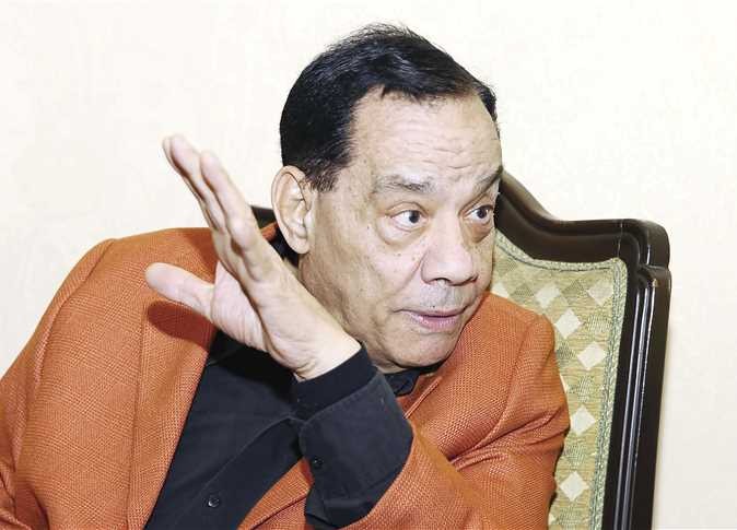 حلمي بكر يتعرض لأزمة صحية مفاجئة ويدخل المستشفى