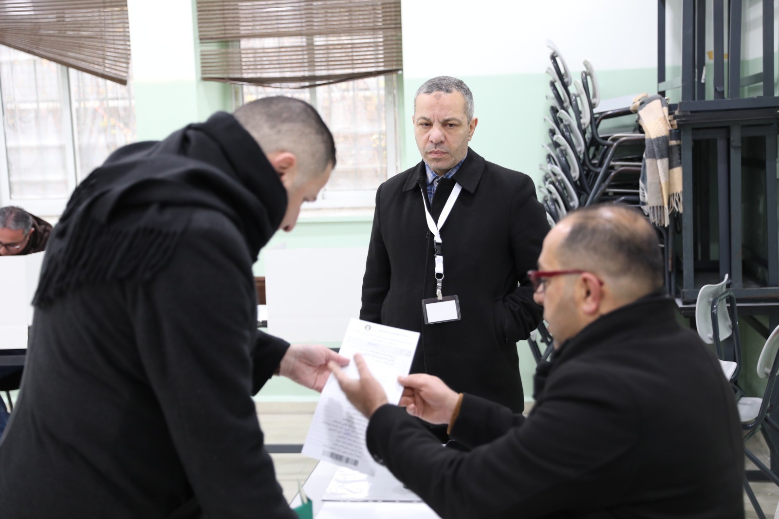 انطلاق عملية اقتراع انتخابات غرفة تجارة وصناعة الخليل