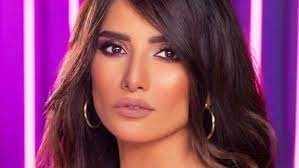 زينة: عمرو دياب سمانى زينة على اسم مراته