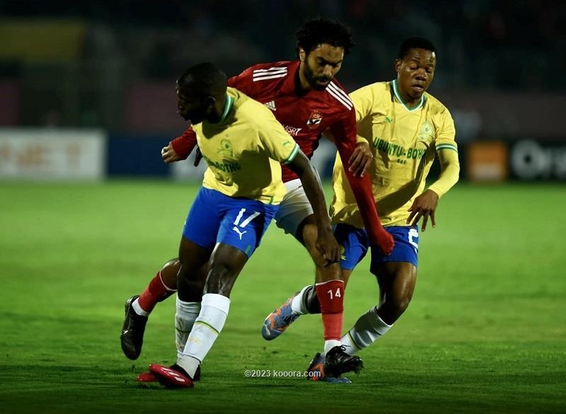 بالصور: صن داونز يفرض التعادل على الأهلي في عقر داره