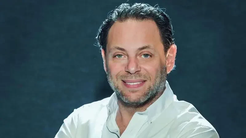 شاهد: سيف الدين سبيعي يحتفل بعيد ميلاد ابنته و جمالها يبهر المتابعين