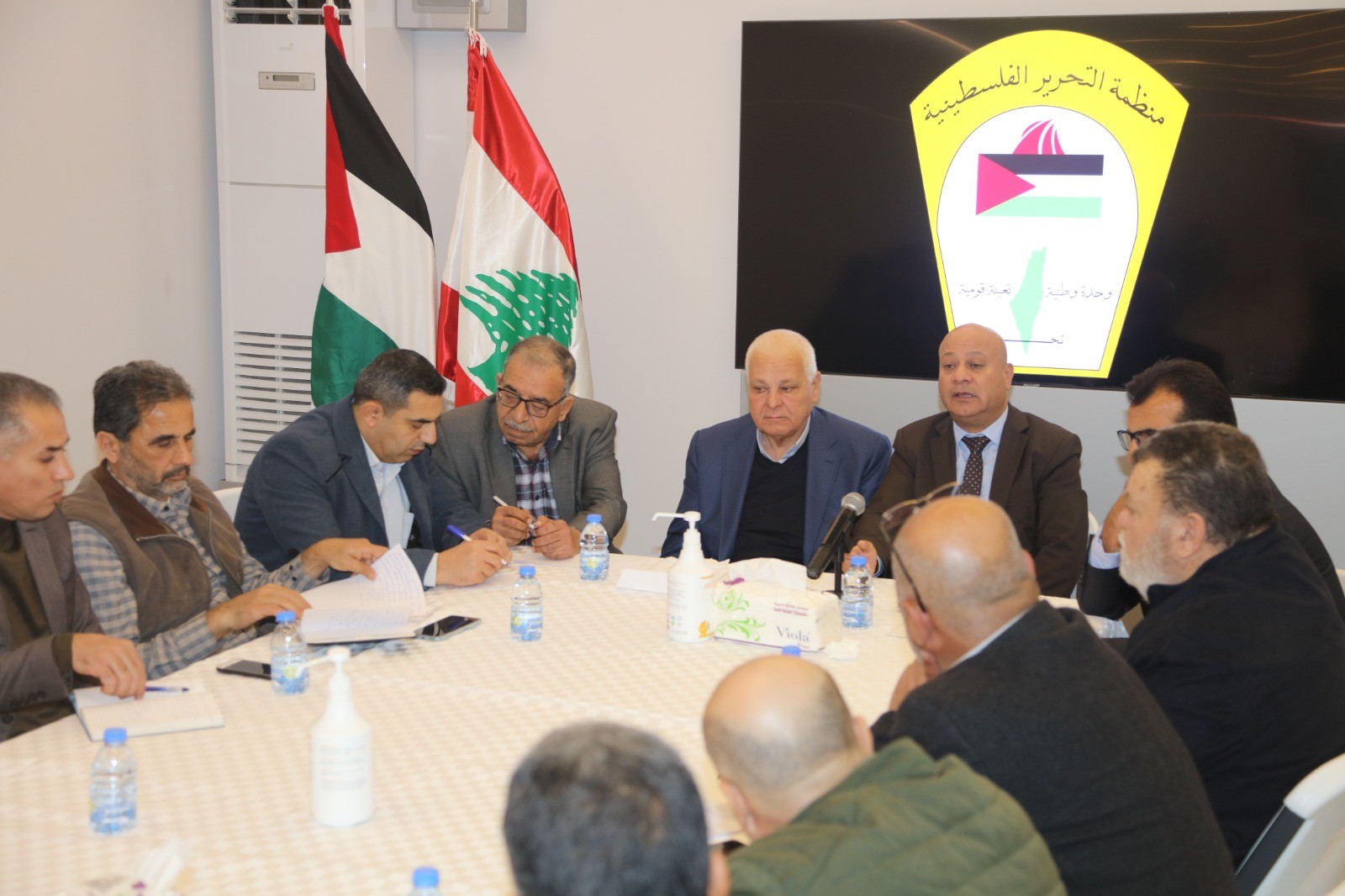 تفاصيل لقاء أبو هولي باللجان الشعبية بالمخيمات الفلسطينية في لبنان