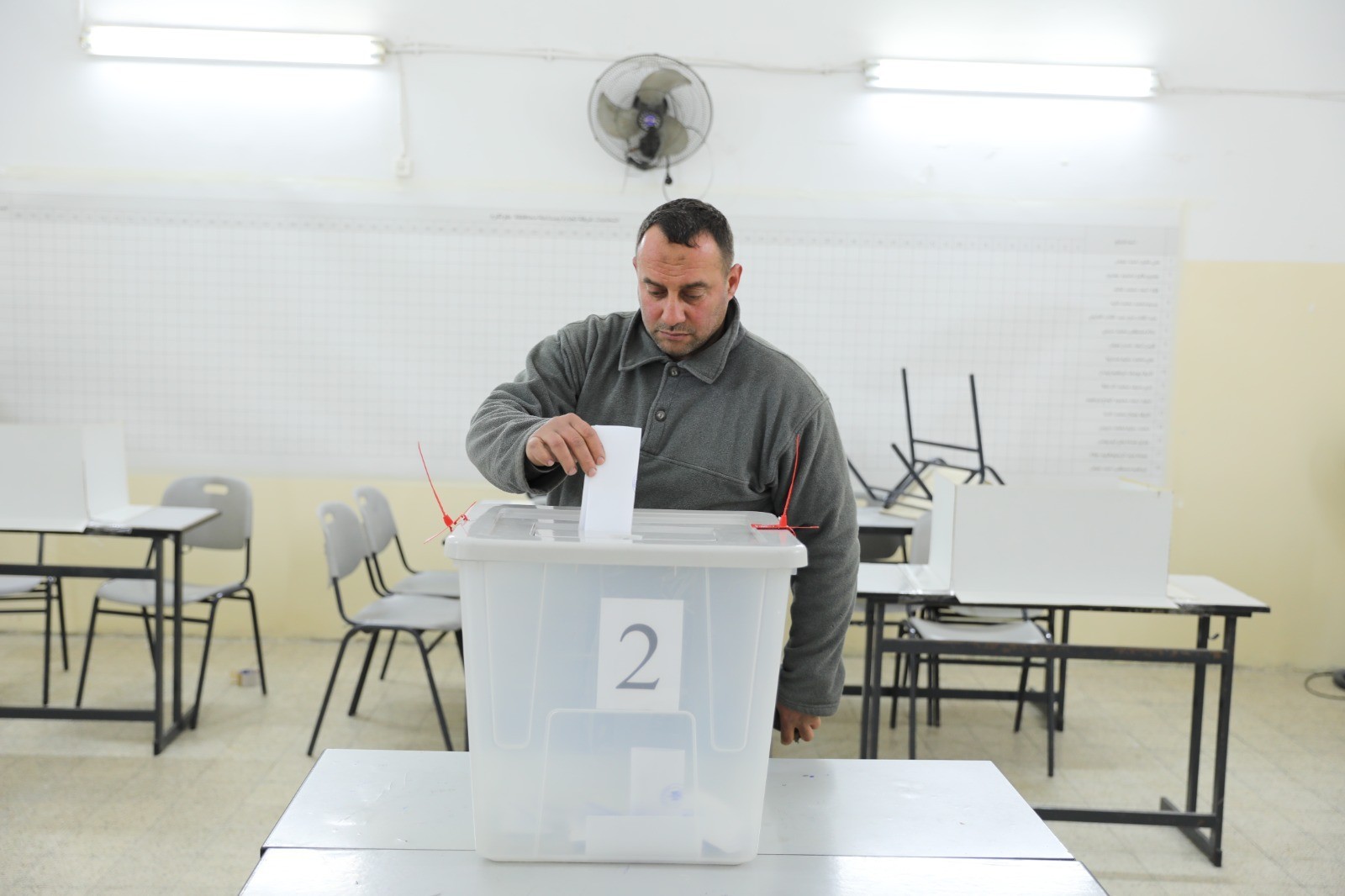 عملية الاقتراع في انتخابات غرفة تجارة وصناعة الخليل تنطلق غدًا الأربعاء