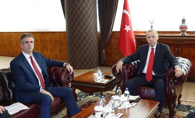 كوهين يلتقي أردوغان ويبحث معه موضوع الأسرى الإسرائيليين في غزة