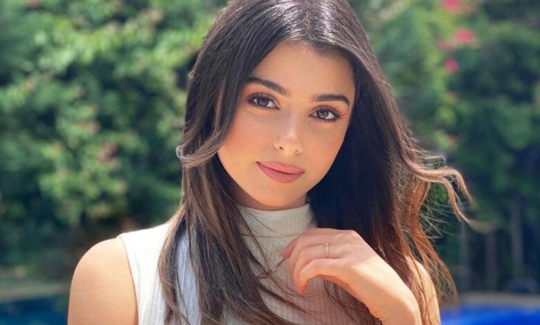 ماريتا الحلاني تعلن خطبتها في باريس