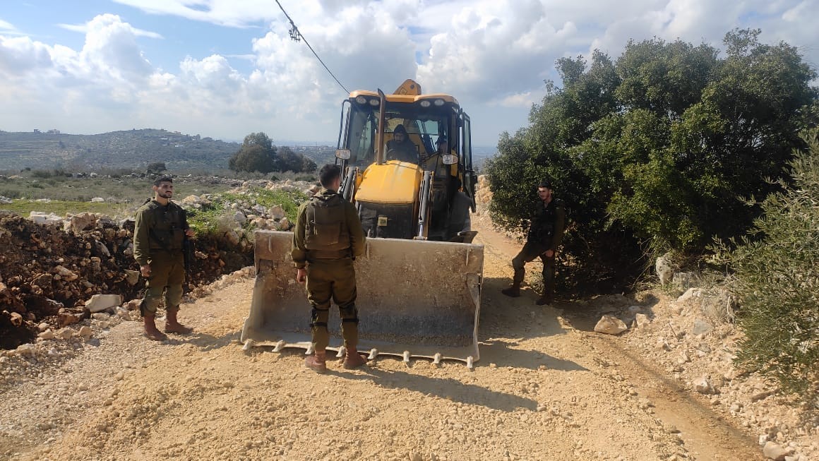 سلطات الاحتلال تُطالب عائلة مقدسية بدفع أموال عقب إخلائها منزلها 