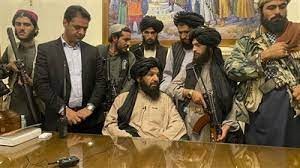 مقتل حاكم ولاية بلخ الأفغانية جراء تفجير وقع داخل مقره