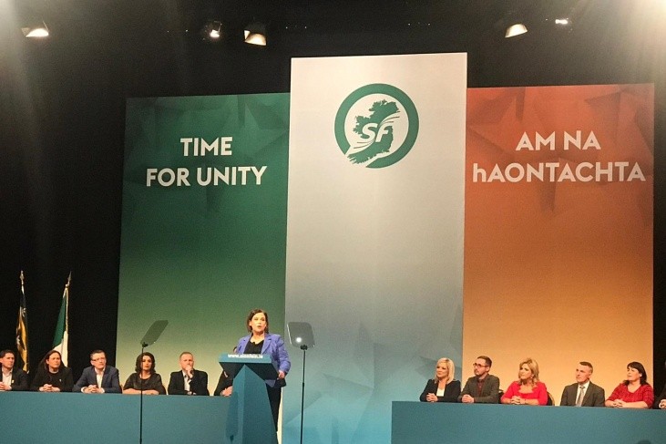 حزب "الشين فين" الإيرلندي يُعد مشروع قانون لسحب استثمارات الحكومة من شركات تعمل في المستوطنات