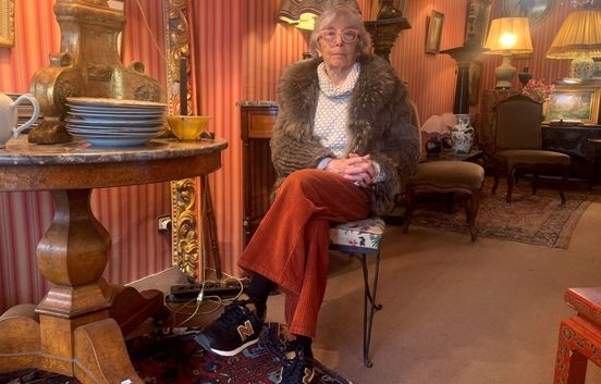 قصّة امرأة في السادسة والتسعين من العمر ترفض التقاعد