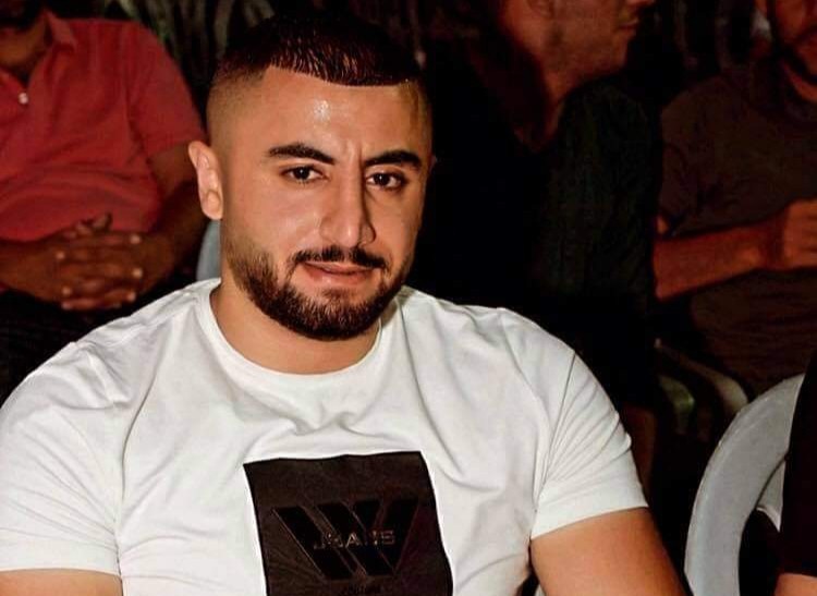 أثناء اعتقاله في "عوفر"