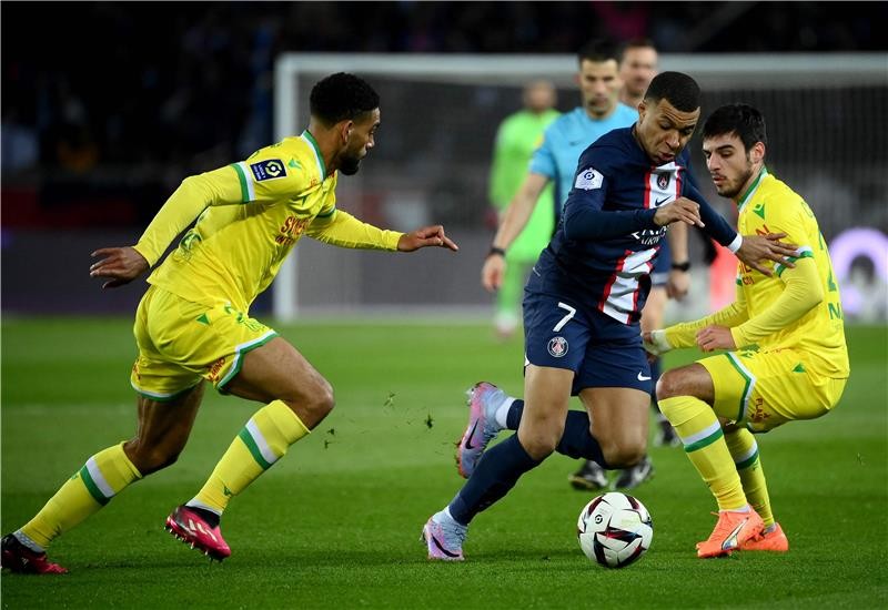 بالصور : على شرف مبابي.. باريس يحبط انتفاضة نانت في حديقة الأمراء