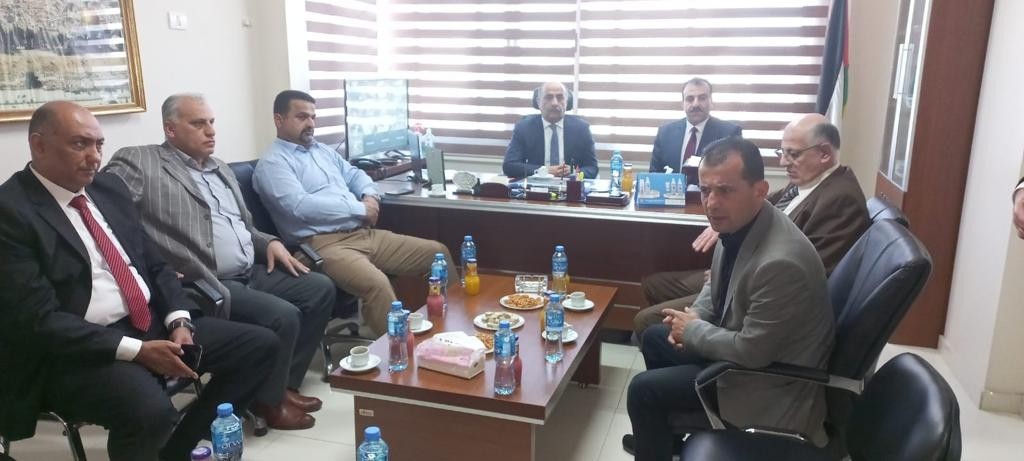وزير الزراعة يزور مقر الإدارة العامة للمعابر والحدود بغزة