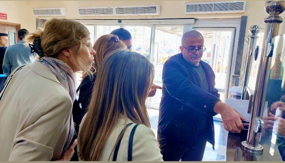 شاهد: مدير عام هيئة المعابر بغزّة يستقبل وفداً من وزارة الخارجية النرويجية