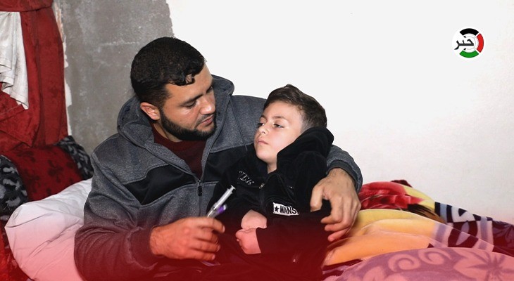 بالفيديو: الطفل "مُراد الحوراني".. دخل المشفى لعملية صغرى وخرج منها مُصاباً بشللٍ كامل