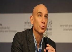 هآرتس: هل ستكون استقالة معوز أولى اللبنات سقوطاً في ائتلاف نتنياهو؟