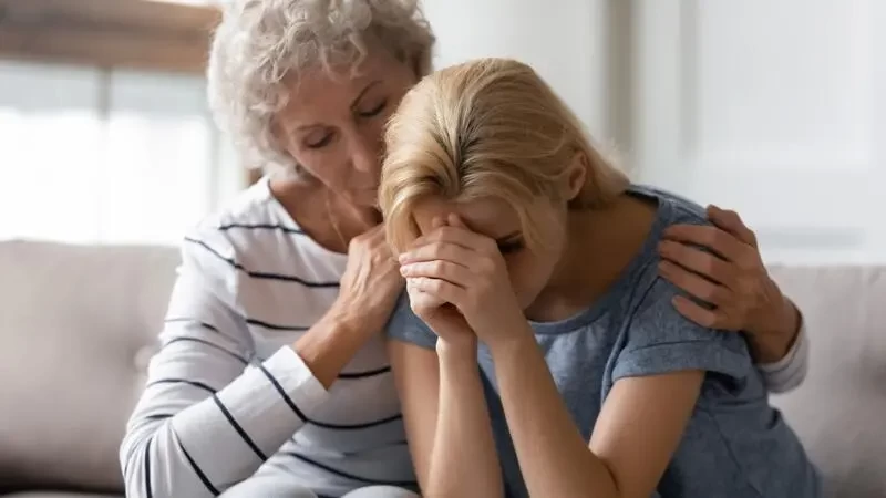 تفسير حلم وفاة الأم وهي على قيد الحياة