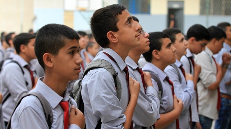"الإحصاء": نصف المجتمع الفلسطيني من الأطفال