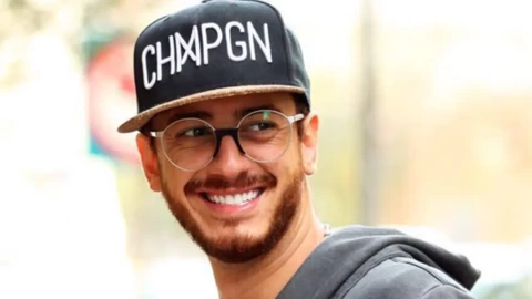 شاهد: هذه ظروف زنزانة سعد لمجرد الانفرادية و هكذا يقضي وقته