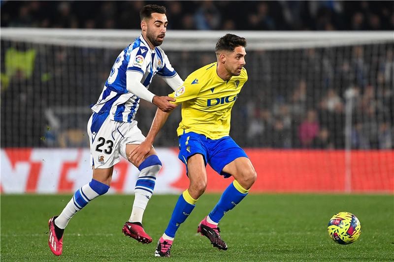 بالصور : ريال سوسييداد يتعادل مع قادش بالليجا