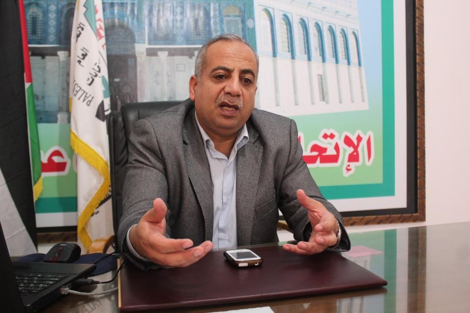 العمصي: الاحتلال يستخدم ملف تصاريح العمال كورقة ضغط وابتزاز سياسي