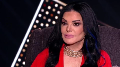 نضال الاحمدية تكشف عن وجود ابنة ضائعة لها