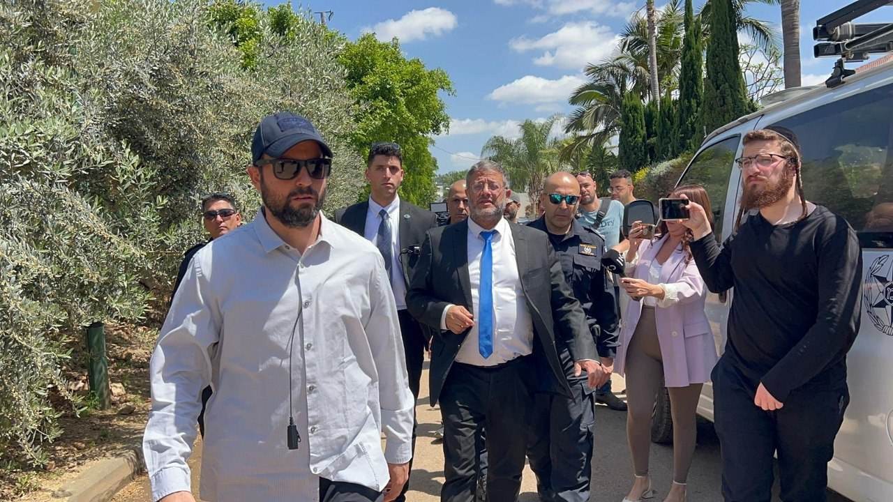 "الشاباك" يتقدم بشكوى لمكتب نتنياهو بشأن مخالفة بن غفير لقوانين المرور