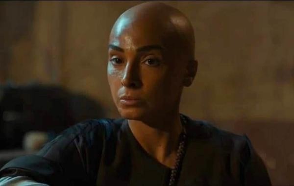 روجينا: أرفض الوقوف أمام المرآة بمكياج "ستهم"