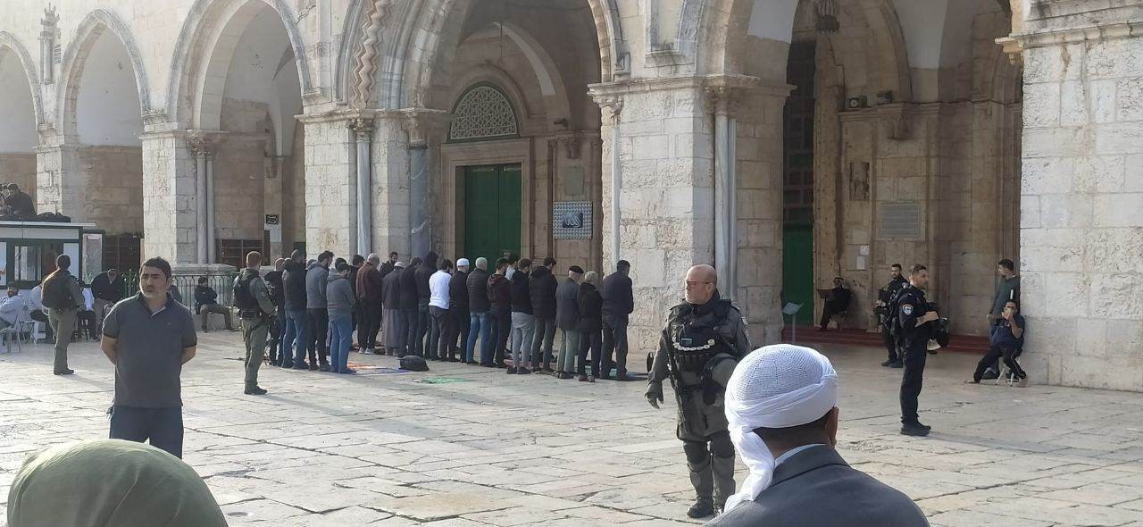 وسط تكبيرات المرابطين