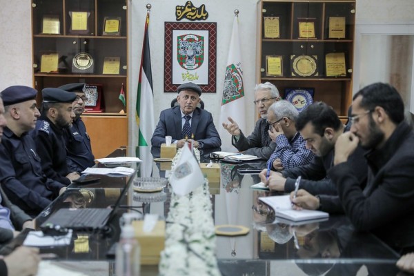 بلدية غزة تناقش مشروع "توسعة وتطوير مفترق الشجاعية"