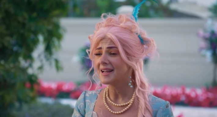 استعراضات دنيا سمير غانم والاستعانة بكلمات أغاني ويجز